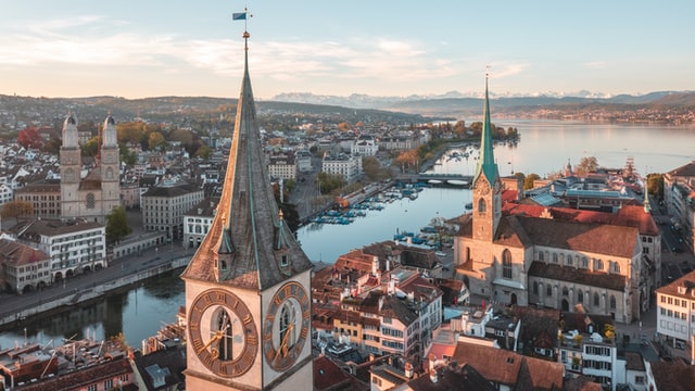 Zürich is the largest city in Switzerland and the capital of the canton of Zürich
